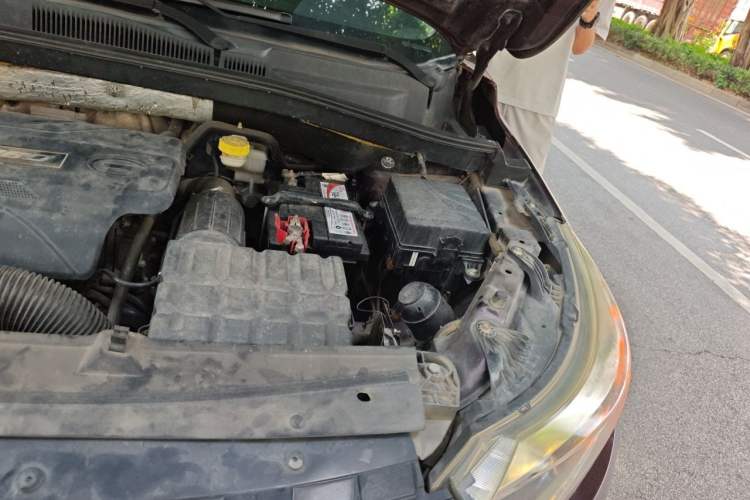 Used GAC Trumpchi GS4 2015 200T Manual Luxury Edition Engine Bay Left