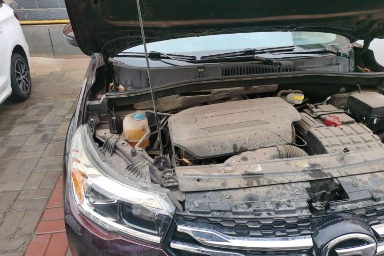 Used GAC Trumpchi GS4 2015 200T Manual Comfort Edition Engine Bay Right