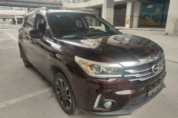 Used GAC Trumpchi GS4 2015 200T G-DCT Elite Edition Front Right 45 Deg