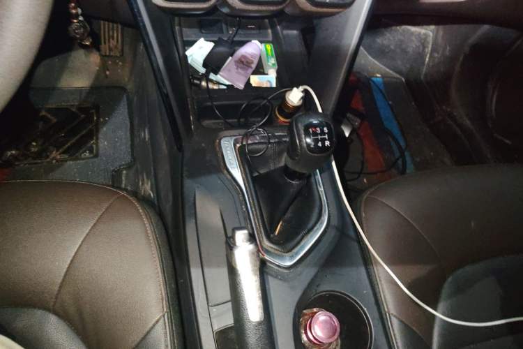 Used GAC Trumpchi GS4 2015 200T Manual Elite Edition Gear Lever