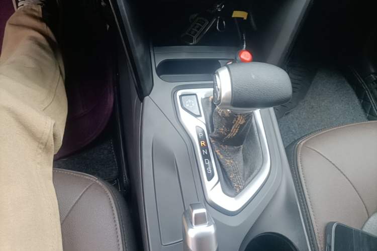 Used GAC Trumpchi GS4 2015 200T G-DCT Luxury Edition Gear Lever