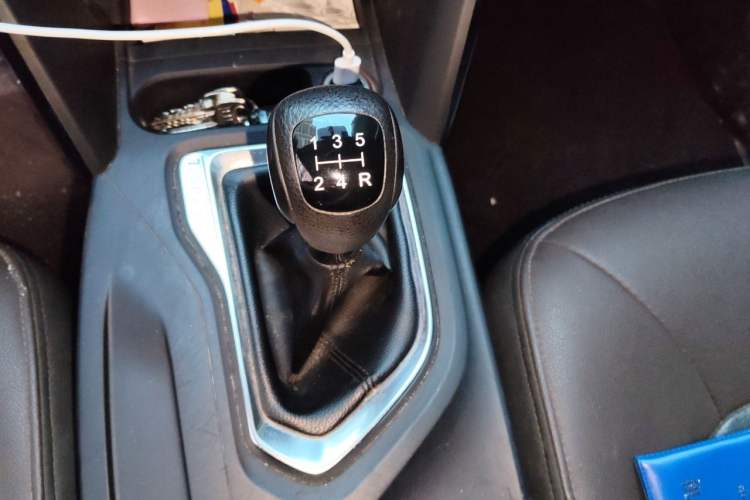 Used GAC Trumpchi GS4 2015 200T Manual Luxury Edition Gear Lever