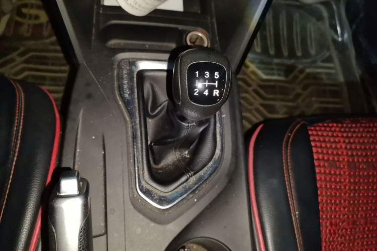 Used GAC Trumpchi GS4 2015 200T Manual Elite Edition Gear Lever