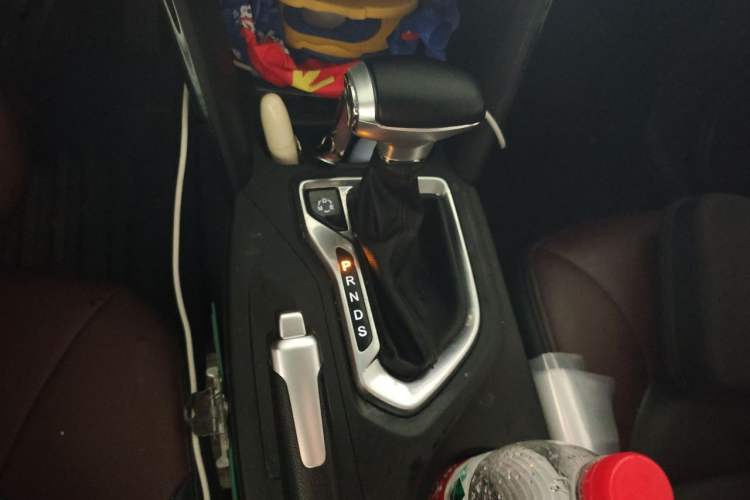 Used GAC Trumpchi GS4 2015 200T G-DCT Elite Edition Gear Lever