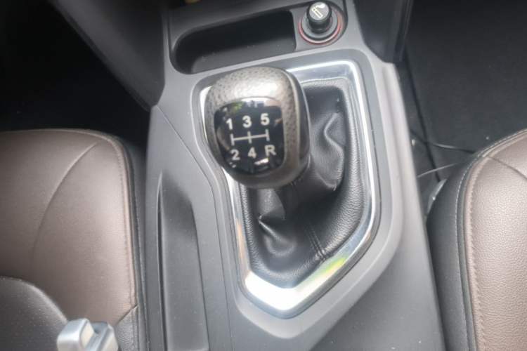 Used GAC Trumpchi GS4 2015 200T Manual Elite Edition Gear Lever