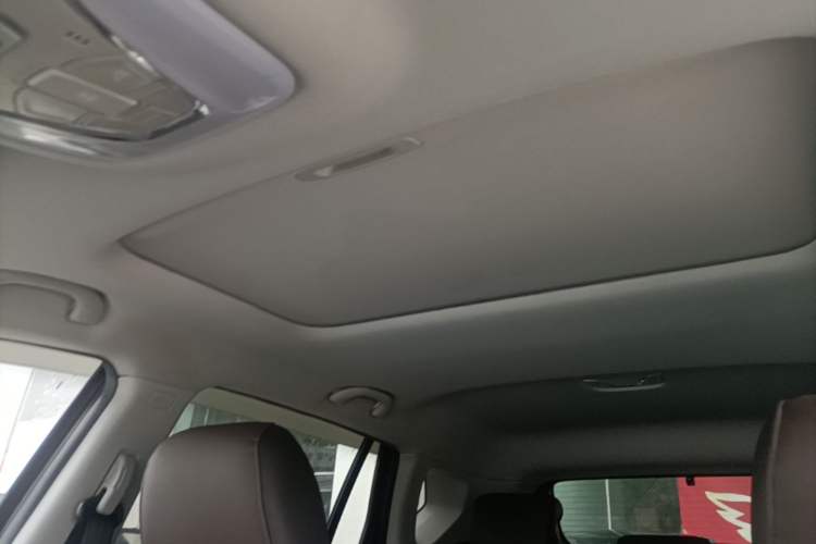 Used GAC Trumpchi GS4 2015 200T G-DCT Luxury Edition Headliner