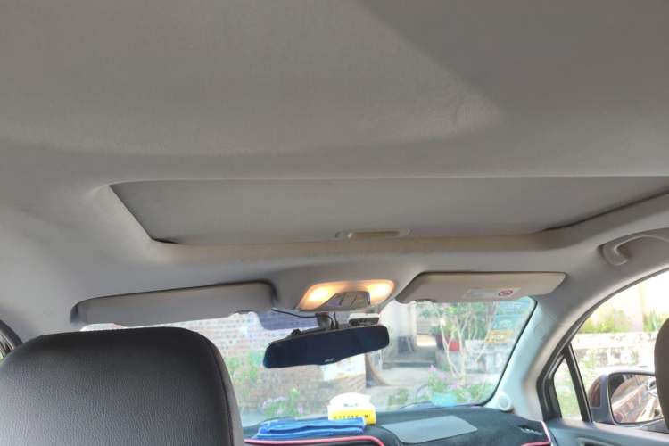 Used GAC Trumpchi GS4 2015 200T G-DCT Elite Edition Headliner