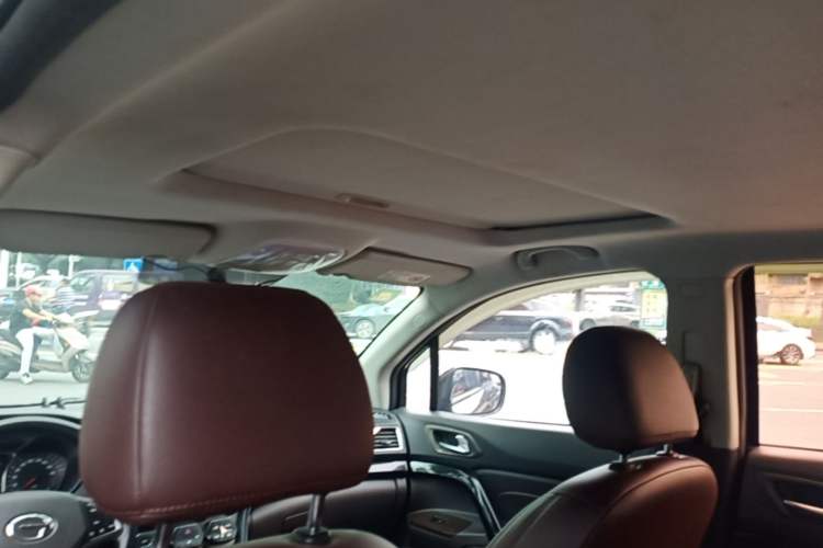Used GAC Trumpchi GS4 2015 200T G-DCT Elite Edition Headliner