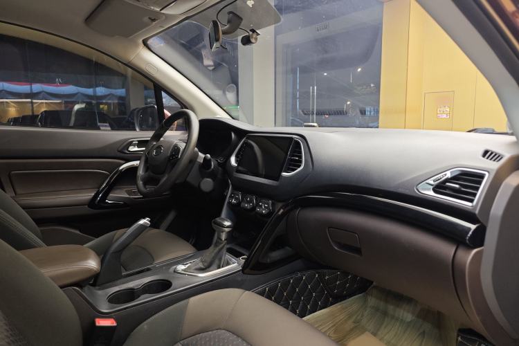 Used GAC Trumpchi GS4 2015 200T G-DCT Elite Edition Interior 1