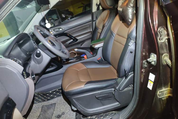 Used GAC Trumpchi GS4 2015 200T G-DCT Elite Edition Left Front Seat
