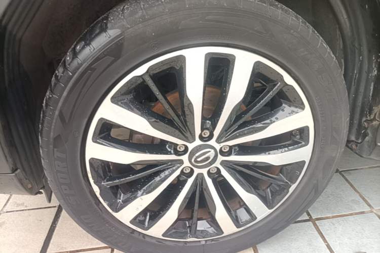 Used GAC Trumpchi GS4 2015 200T G-DCT Luxury Edition Left Front Wheel Hub