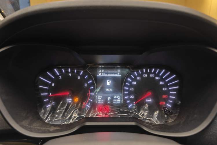 Used GAC Trumpchi GS4 2015 200T G-DCT Elite Edition Odometer Close Up
