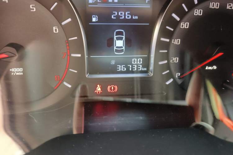 Used GAC Trumpchi GS4 2015 200T Manual Comfort Edition Odometer Close Up