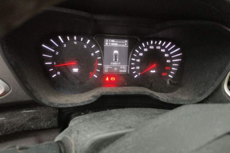 Used GAC Trumpchi GS4 2015 200T G-DCT Luxury Edition Odometer Close Up