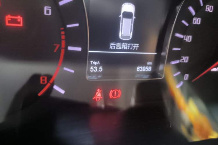 Used GAC Trumpchi GS4 2015 200T Manual Elite Edition Odometer Close Up
