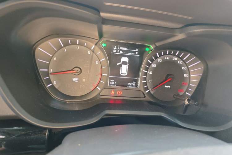 Used GAC Trumpchi GS4 2015 200T Manual Luxury Edition Odometer Close Up