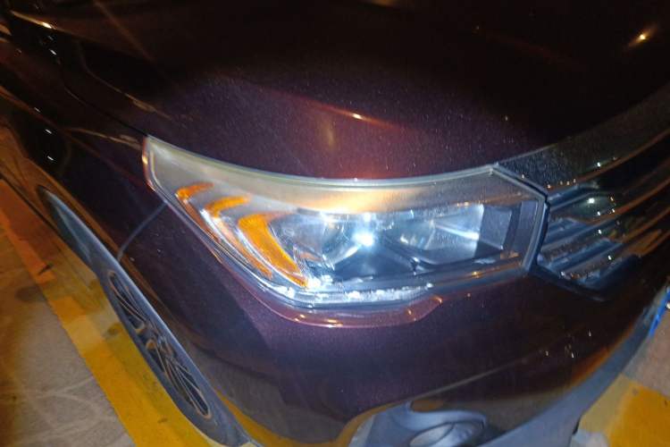 Used GAC Trumpchi GS4 2015 200T Manual Luxury Edition Right Front Headlight