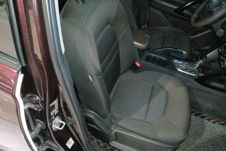 Used GAC Trumpchi GS4 2015 200T G-DCT Elite Edition Right Front Seat