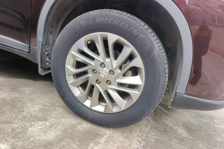 Used GAC Trumpchi GS4 2015 200T Manual Comfort Edition Right Front Wheel Hub