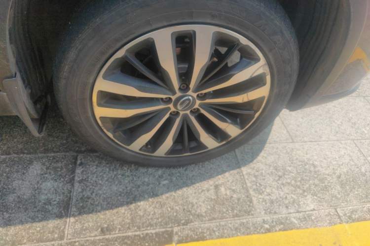 Used GAC Trumpchi GS4 2015 200T G-DCT Luxury Edition Right Front Wheel Hub