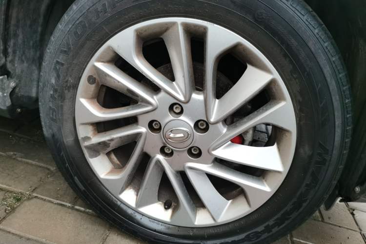 Used GAC Trumpchi GS4 2015 200T Manual Comfort Edition Right Front Wheel Hub