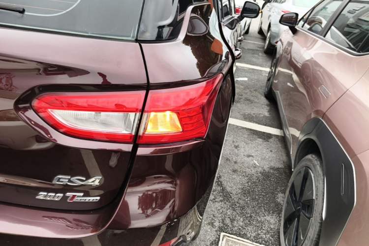 Used GAC Trumpchi GS4 2015 200T G-DCT Elite Edition Right Rear Taillight