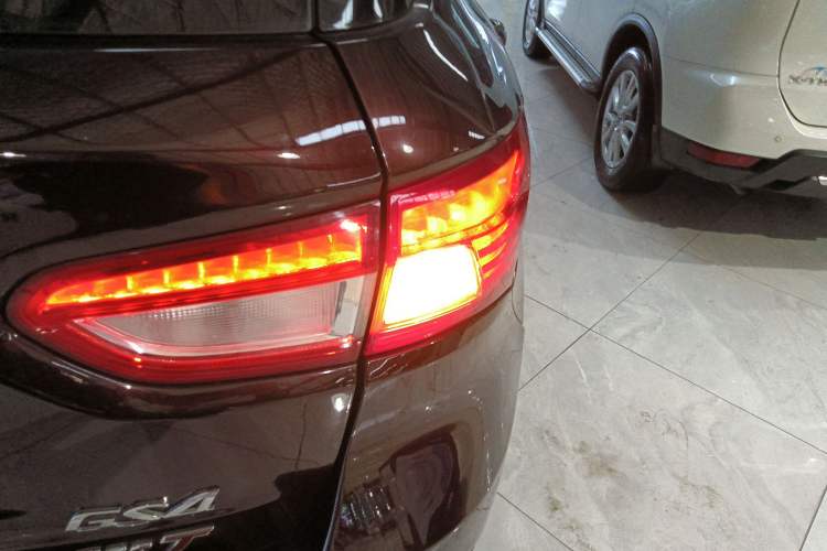 Used GAC Trumpchi GS4 2015 200T G-DCT Elite Edition Right Rear Taillight