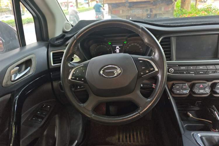 Used GAC Trumpchi GS4 2015 200T Manual Luxury Edition Steering Wheel