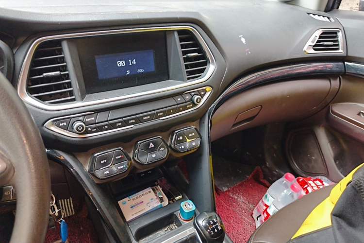 Used GAC Trumpchi GS4 2015 200T Manual Elite Edition Audio And AC Panel