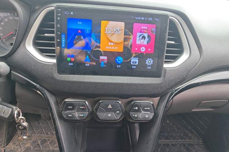 Used GAC Trumpchi GS4 2015 200T Manual Elite Edition Audio And AC Panel