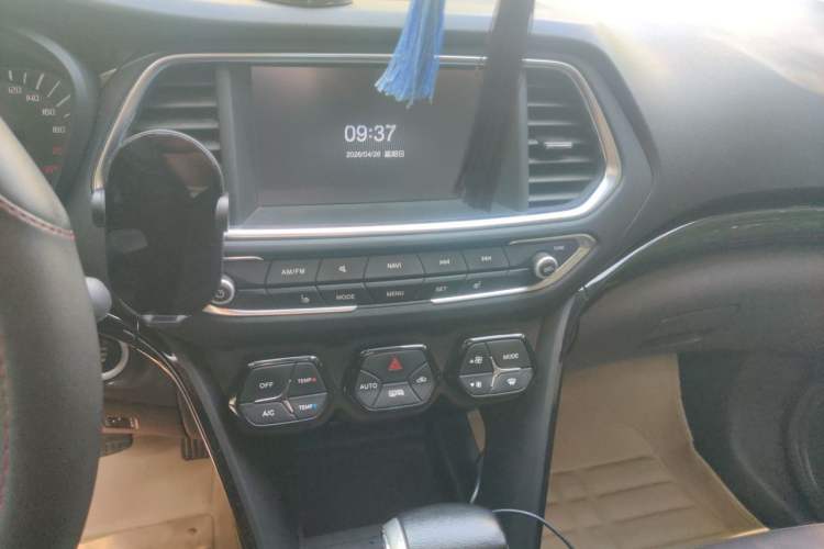 Used GAC Trumpchi GS4 2015 200T G-DCT Prestige Edition Audio And AC Panel
