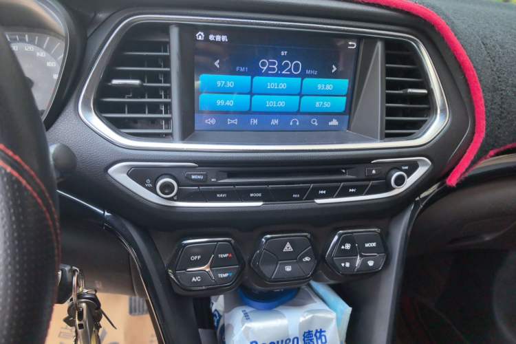 Used GAC Trumpchi GS4 2015 200T Manual Elite Edition Audio And AC Panel