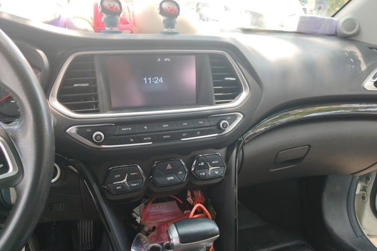 Used GAC Trumpchi GS4 2015 200T G-DCT Luxury Edition Audio And AC Panel