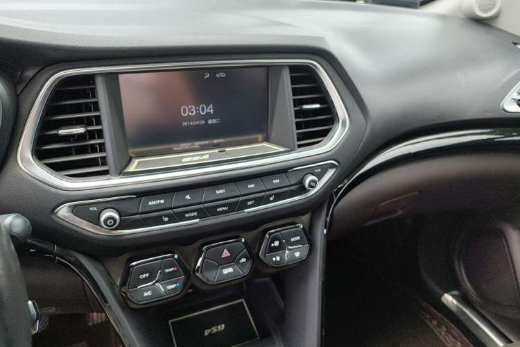 Used GAC Trumpchi GS4 2015 200T Manual Luxury Edition Audio And AC Panel