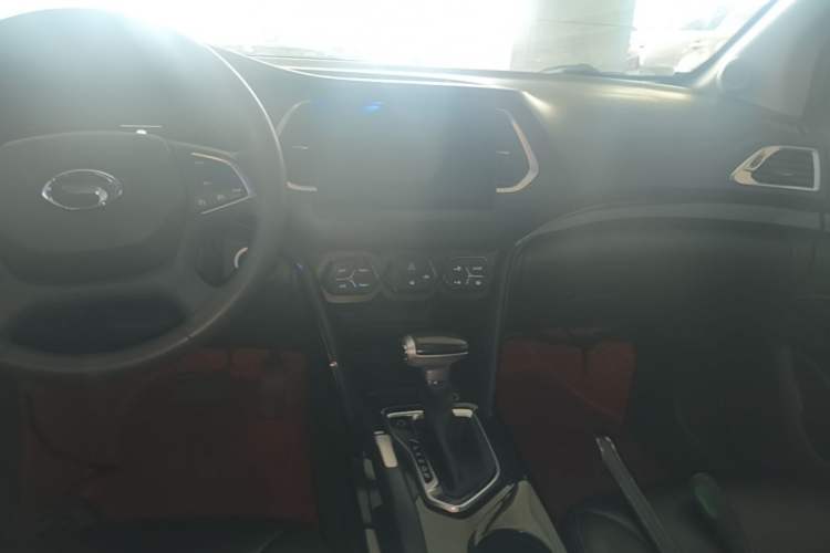 Used GAC Trumpchi GS4 2015 200T G-DCT Elite Edition Audio And AC Panel