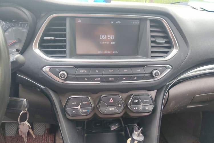 Used GAC Trumpchi GS4 2015 200T Manual Luxury Edition Audio And AC Panel