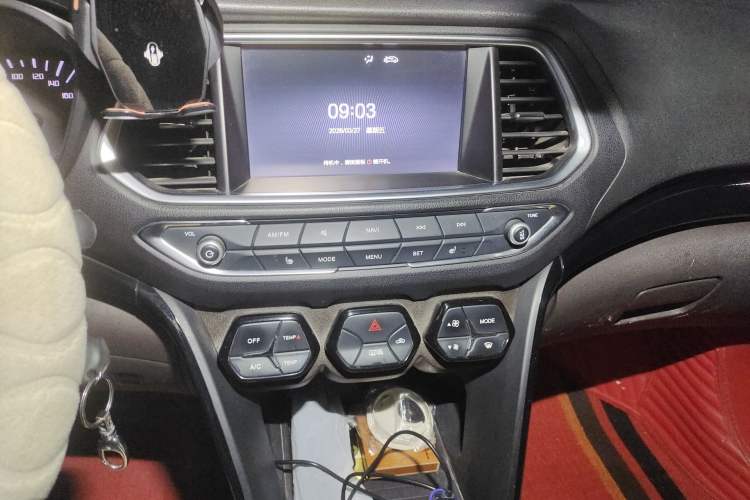 Used GAC Trumpchi GS4 2015 200T Manual Luxury Edition Audio And AC Panel