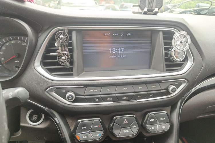 Used GAC Trumpchi GS4 2015 200T G-DCT Luxury Edition Audio And AC Panel