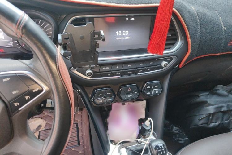 Used GAC Trumpchi GS4 2015 200T Manual Luxury Edition Audio And AC Panel