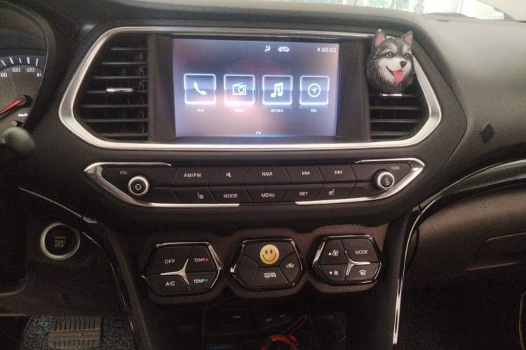 Used GAC Trumpchi GS4 2015 200T G-DCT Luxury Edition Audio And AC Panel