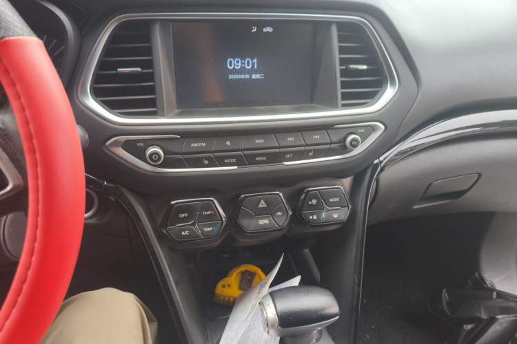 Used GAC Trumpchi GS4 2015 200T G-DCT Luxury Edition Audio And AC Panel