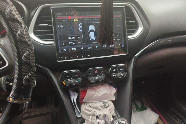 Used GAC Trumpchi GS4 2015 200T Manual Elite Edition Audio And AC Panel