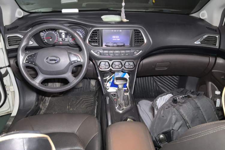 Used GAC Trumpchi GS4 2015 200T G-DCT Luxury Edition Center Console