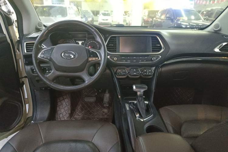 Used GAC Trumpchi GS4 2015 200T G-DCT Luxury Edition Center Console