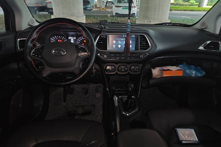 Used GAC Trumpchi GS4 2015 200T Manual Luxury Edition Center Console