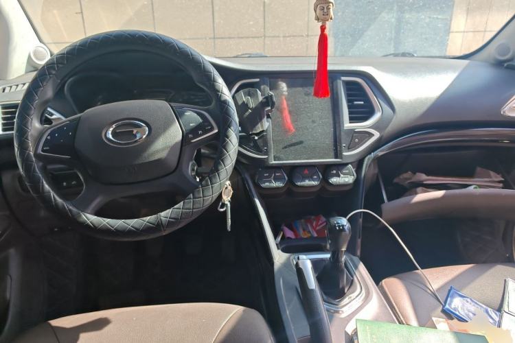 Used GAC Trumpchi GS4 2015 200T Manual Elite Edition Center Console