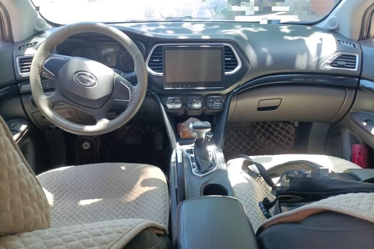 Used GAC Trumpchi GS4 2015 200T G-DCT Comfort Edition Center Console