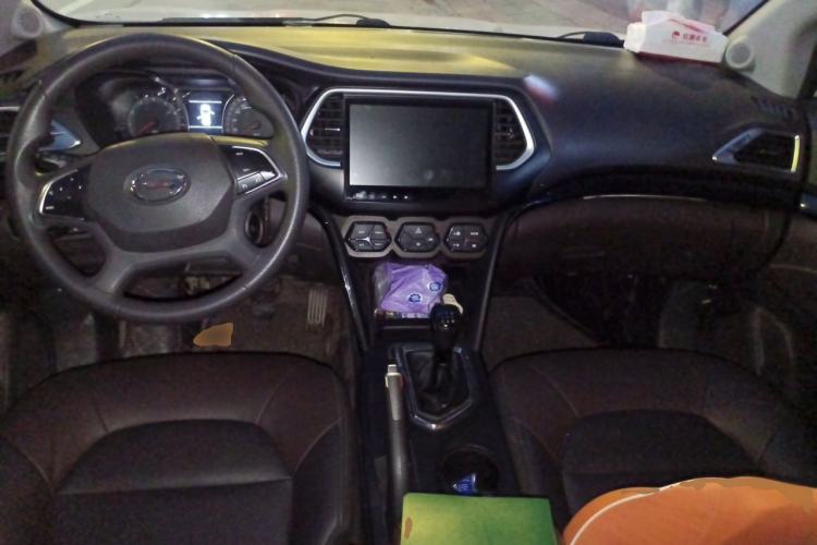 Used GAC Trumpchi GS4 2015 200T Manual Elite Edition Center Console
