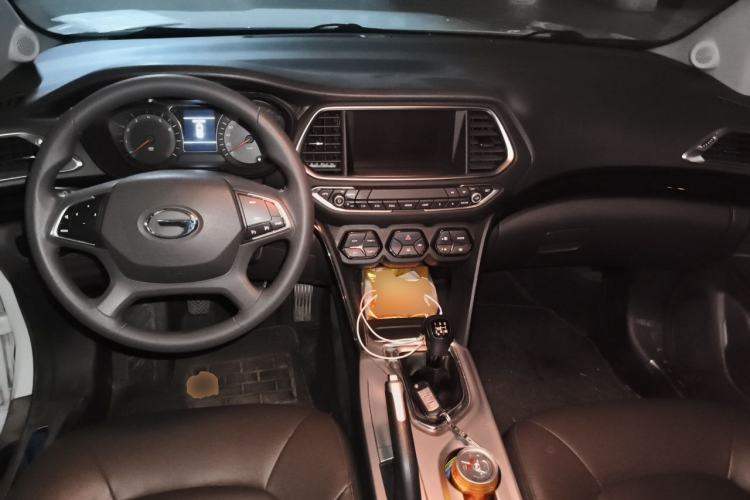 Used GAC Trumpchi GS4 2015 200T Manual Elite Edition Center Console