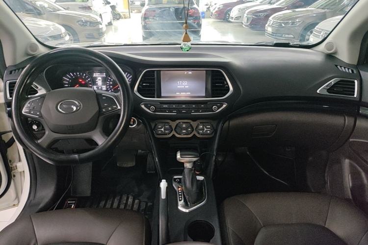 Used GAC Trumpchi GS4 2015 200T G-DCT Luxury Edition Center Console